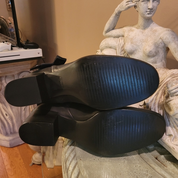 Ugg Bandera Leather Knee High Boots in Black. UGG SN 1095056. #485 - Picture 12 of 16